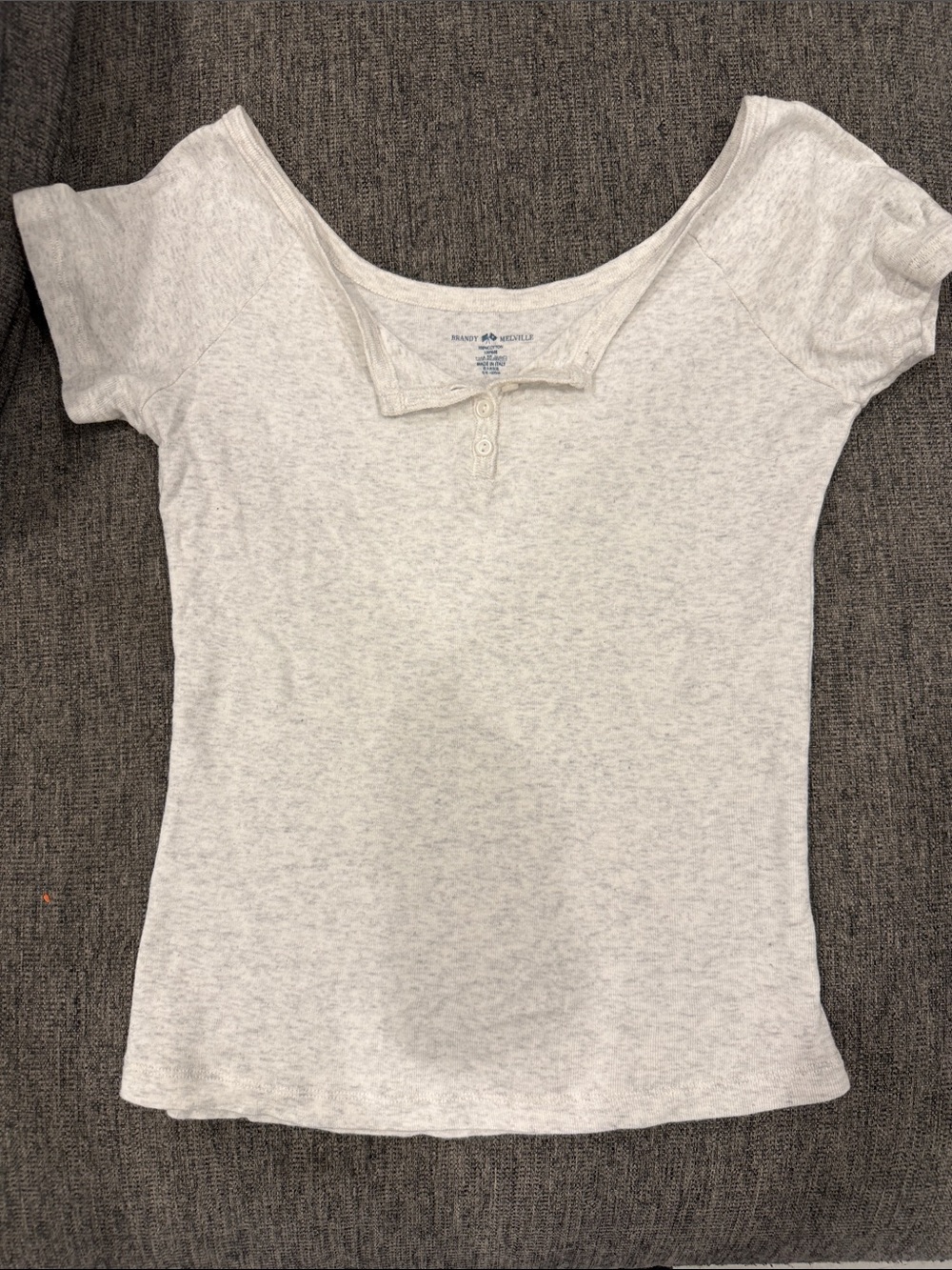 Brandy Melville — Light Gray Short Sleeve Scoop Henley Tee